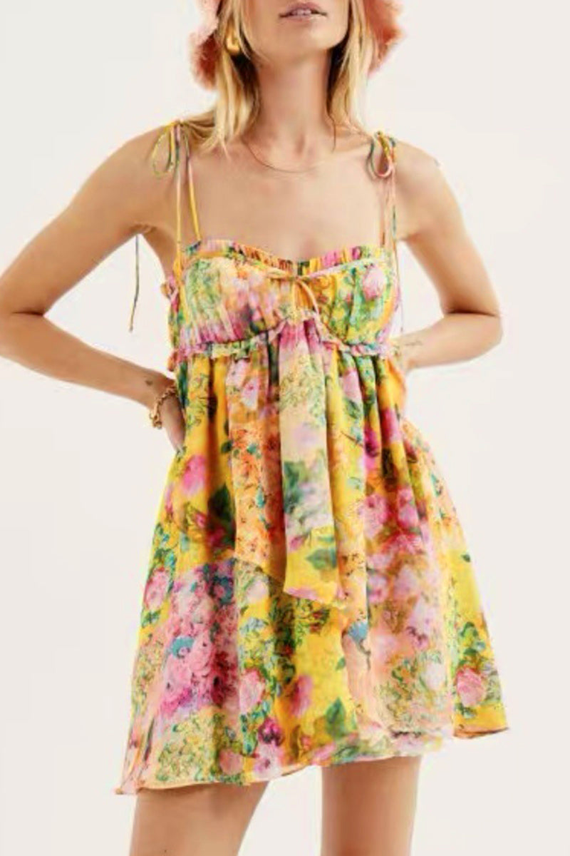 CM | Mini vestido con estampado floral en estilo boho