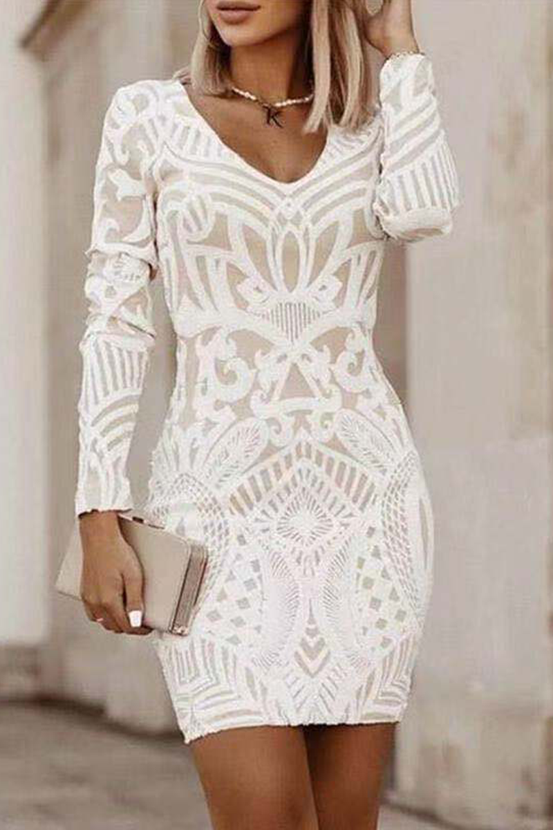 CM | Elegante mini vestido de guipur