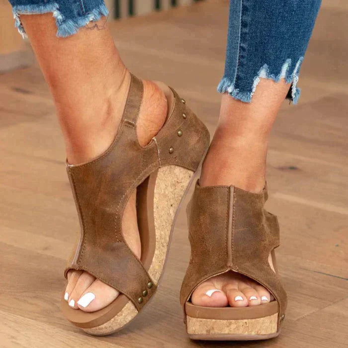 CM | Elegantes sandalias de cuña de verano