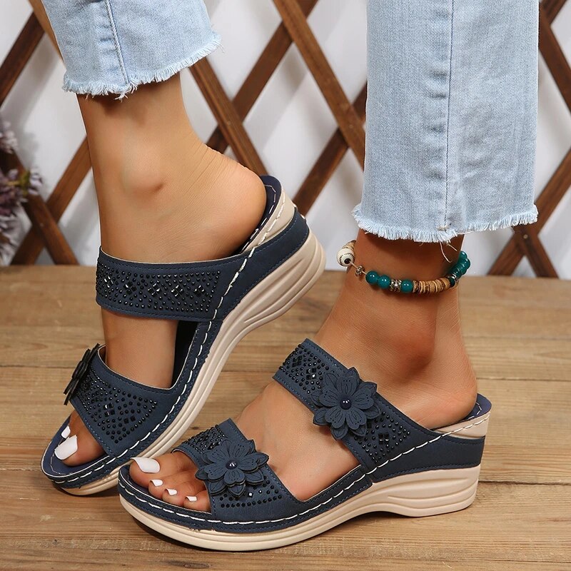 CM | Sandalias ortopédicas con cuña de flores