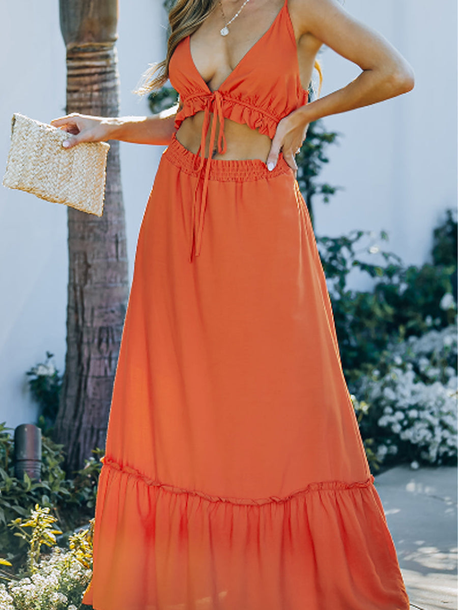 CM | maxi vestido con tirantes y escote de volantes