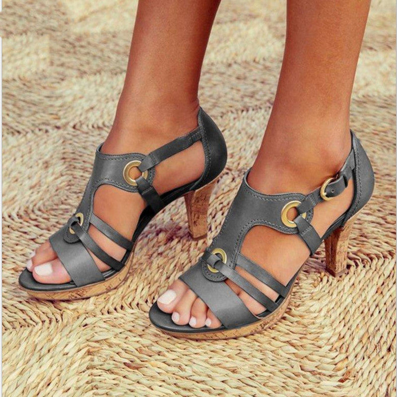 CM | Sandalias cómodas con tacón alto