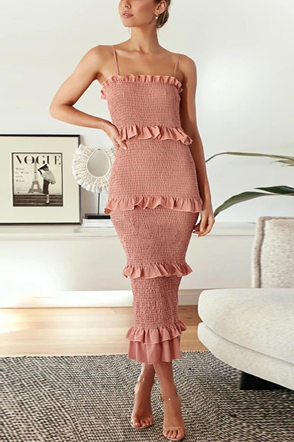 CM | Vestido midi con volantes y fruncidos