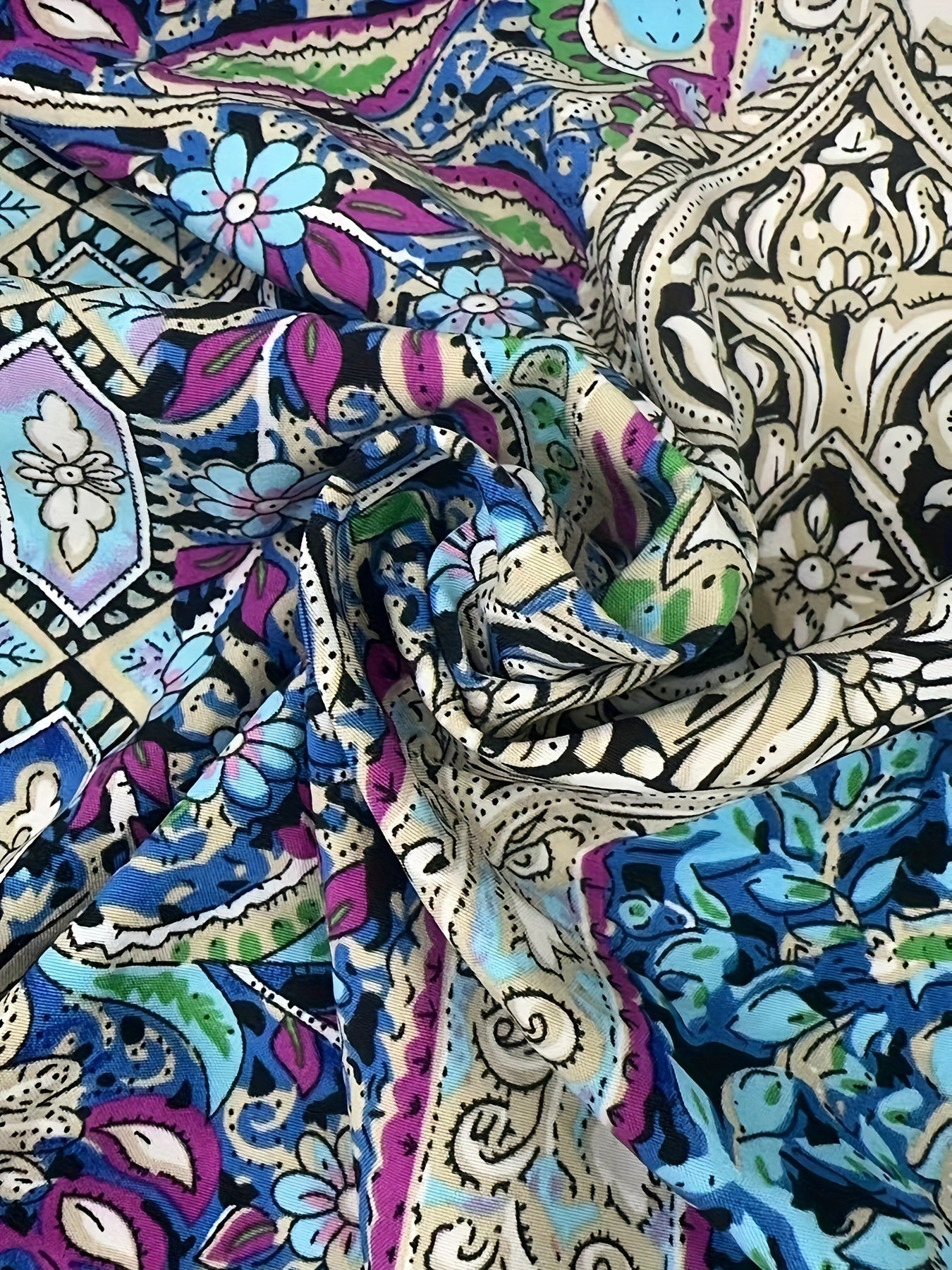 CM | Vestido largo con estampado paisley y espalda abierta y cruzada