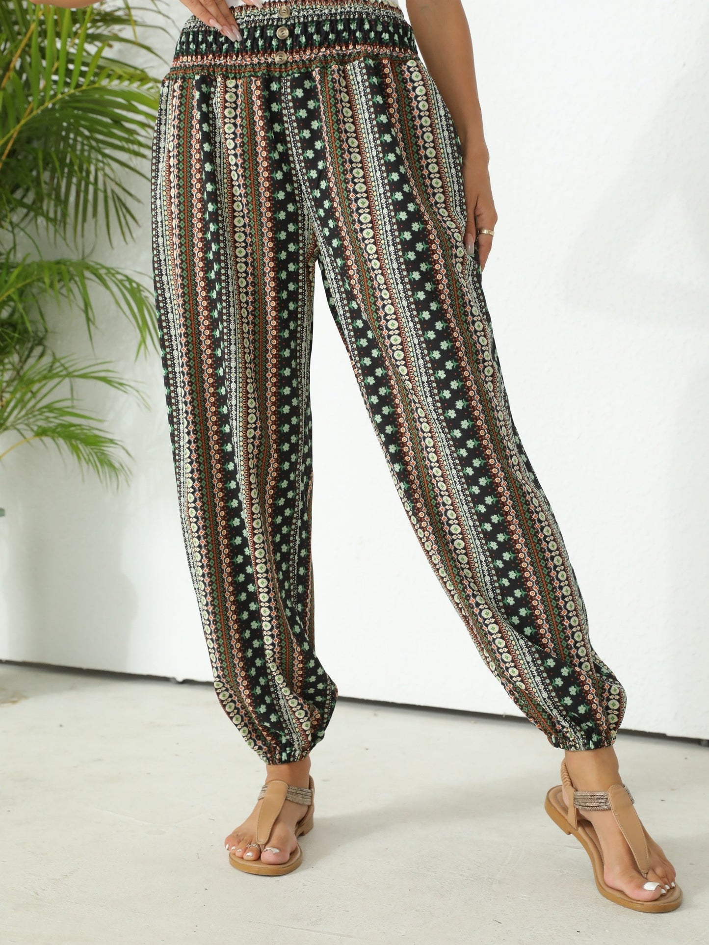 CM | Pantalones relajados y atemporales