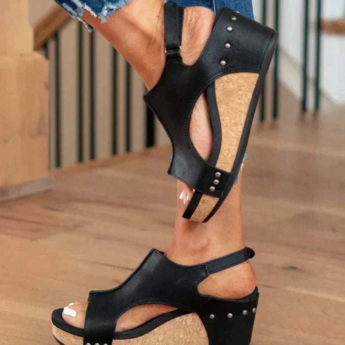 CM | Elegantes sandalias de cuña de verano