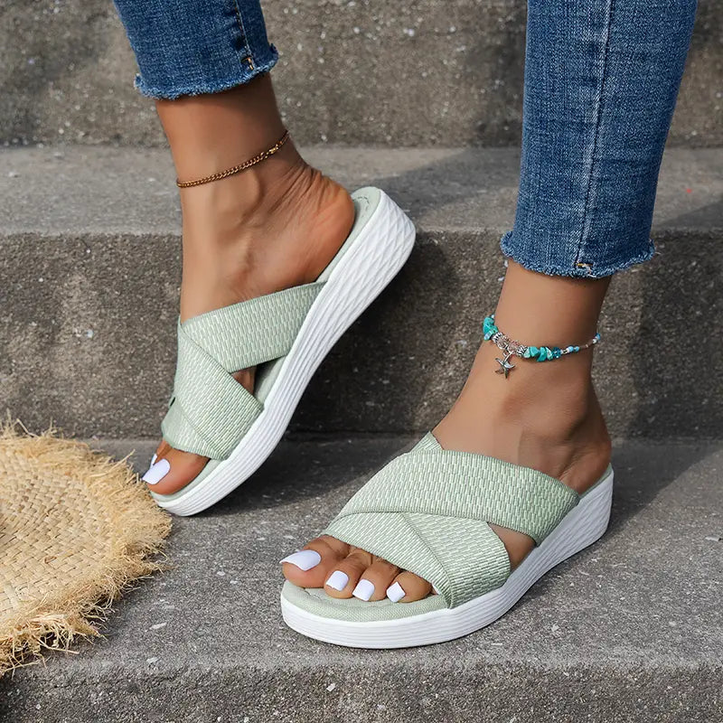 CM | sandalias ortopédicas de cuña baja con tira cruzada y puntera abierta