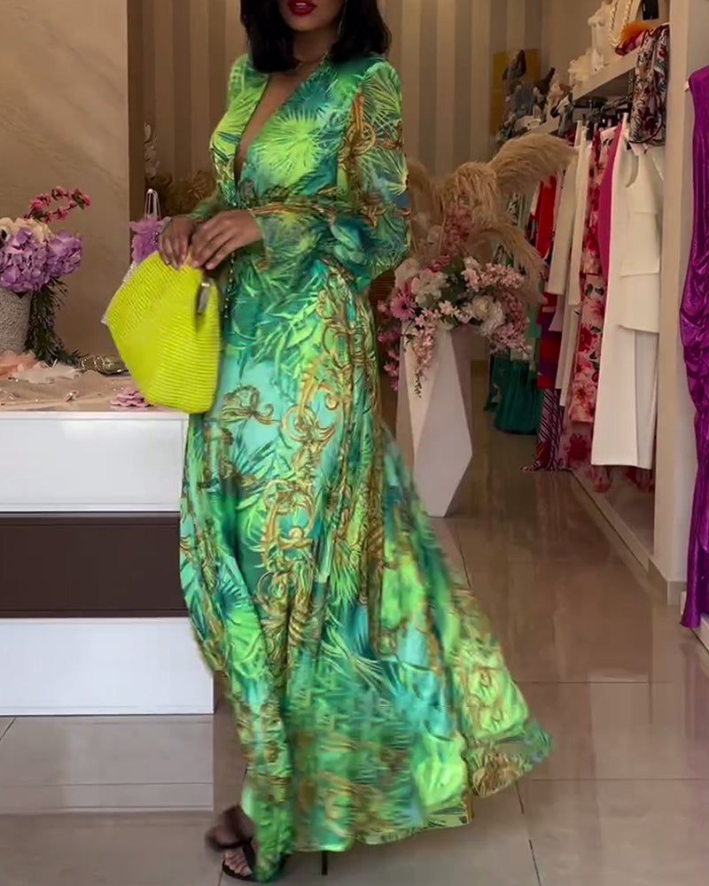 CM | Elegante vestido largo con estampado y cintura imperio