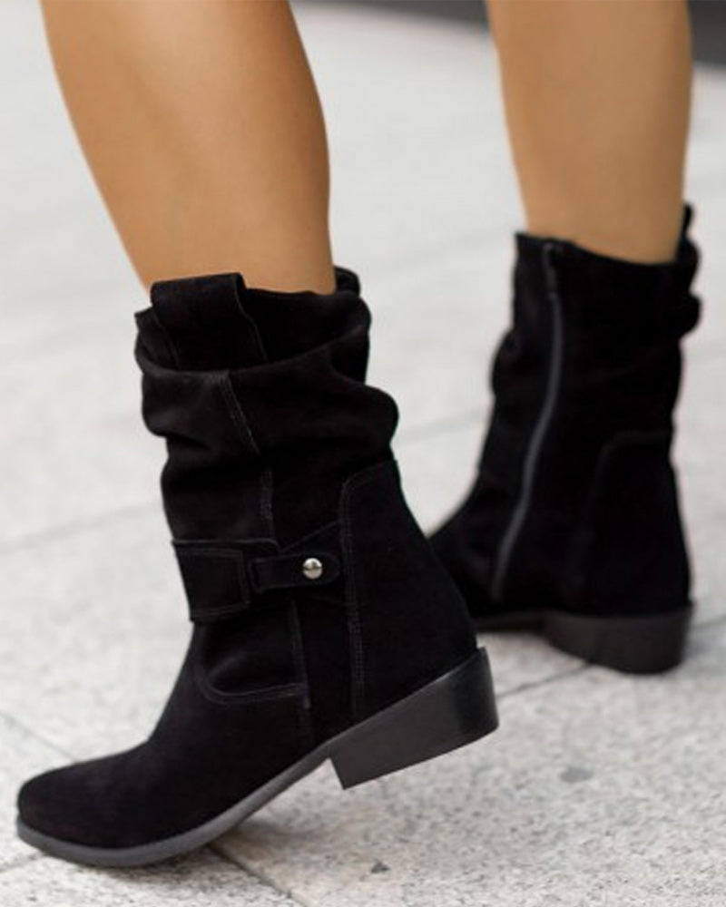 CM | Botas de moda con tacón bajo