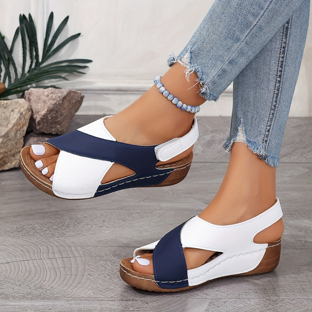 CM | Sandalias de cuña casuales con tiras cruzadas