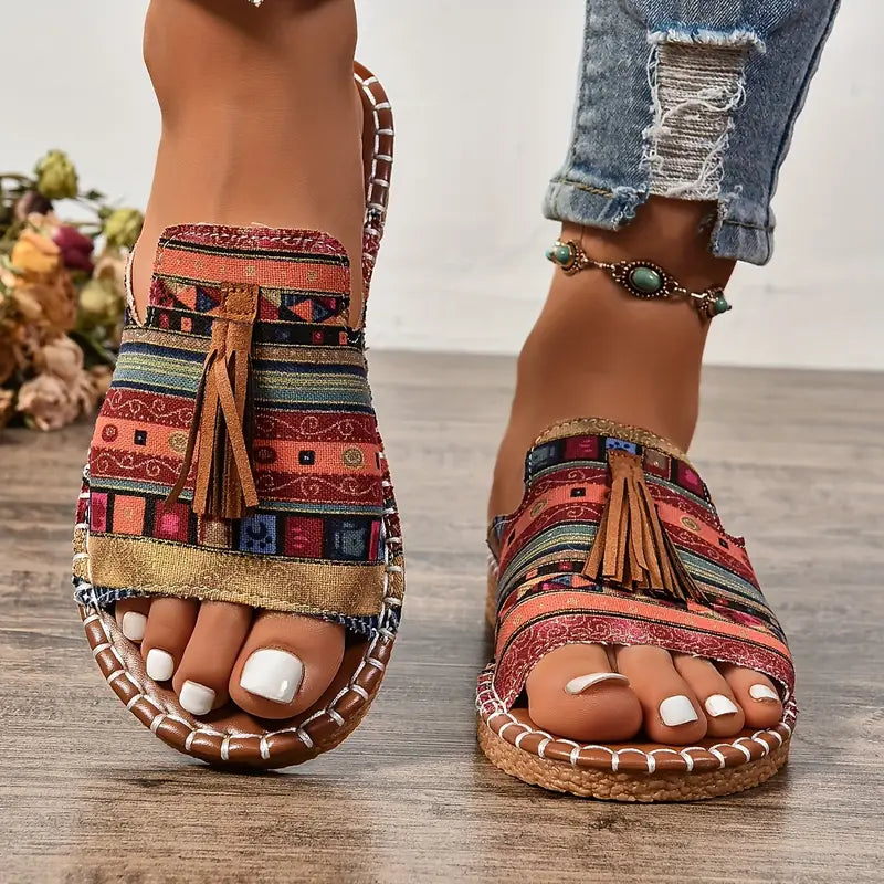 CM | | Sandalias planas de estilo étnico con pompón