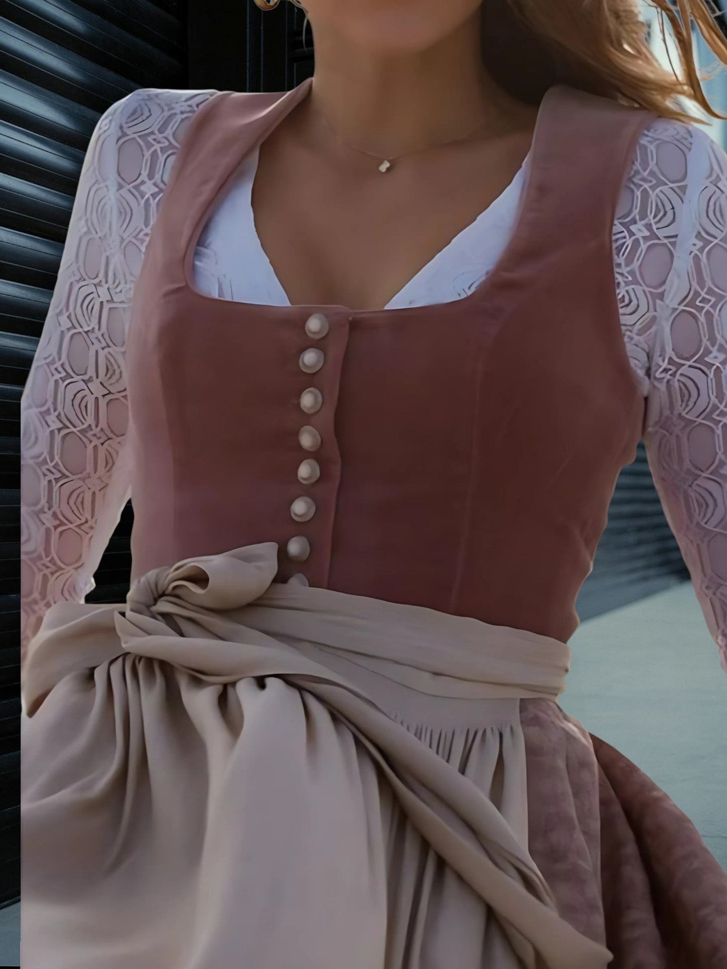 CM | Vestido midi bávaro para mujer con escote cuadrado y diseño sin mangas