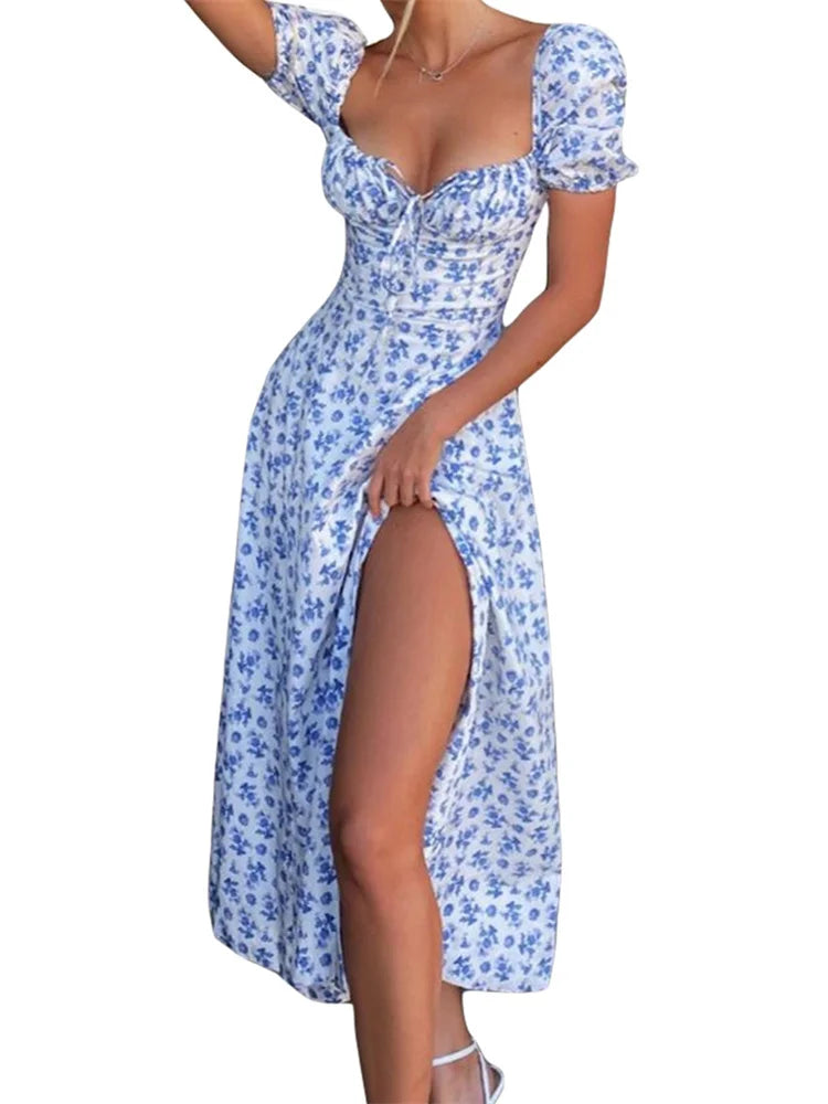 CM | Vestido midi con escote cuadrado, estampado floral y cordones, sin mangas y con tirantes.