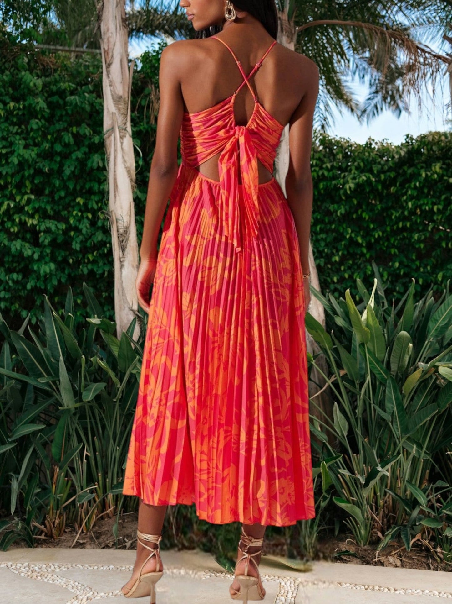 CM | Elegante vestido midi para mujer con estampado floral, pliegues y tejido transpirable