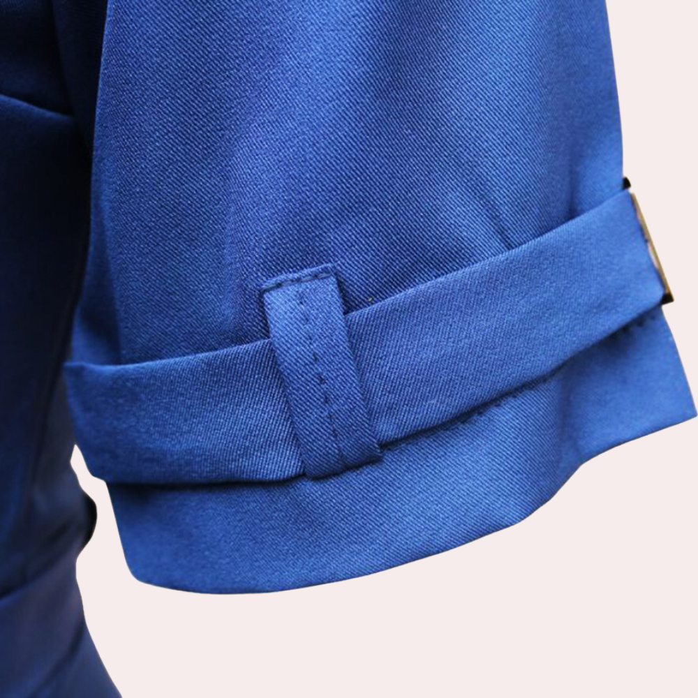 CM | Elegante mono de mujer con cuello en V para el verano
