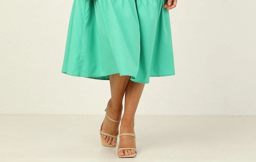 CM | Vestido midi con mangas abullonadas y espalda abierta en línea A vb51