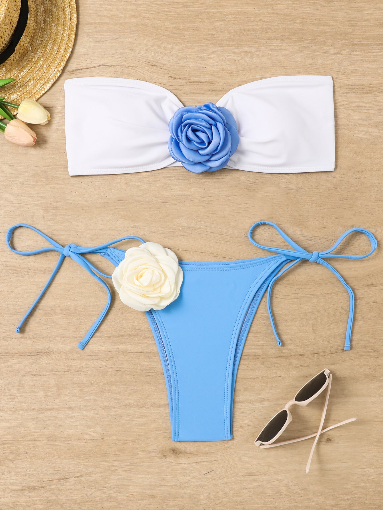 Fresco y femenino Bikini