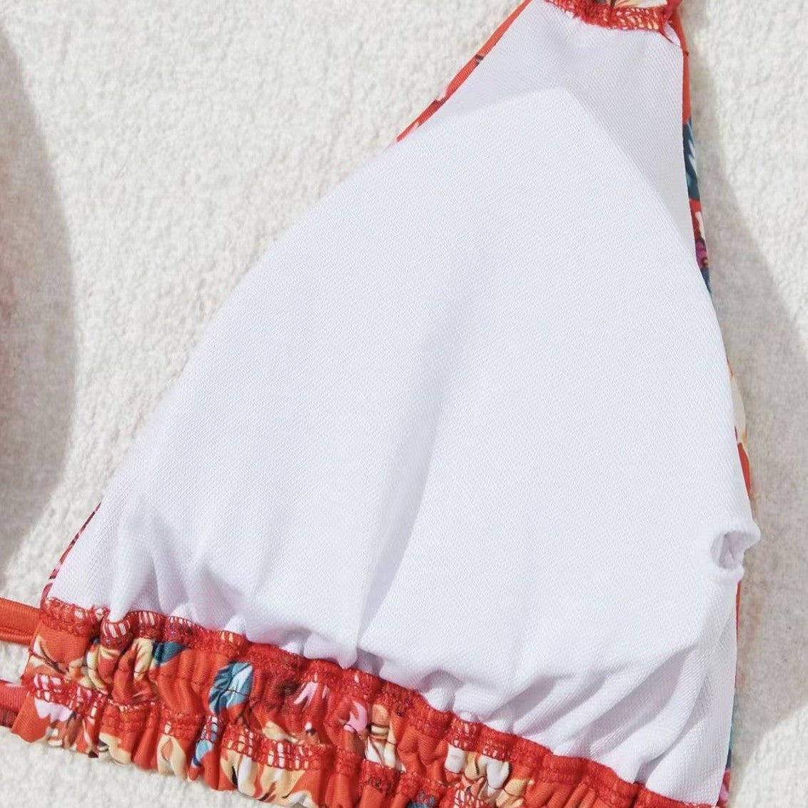 Fluido y fabuloso Bikini