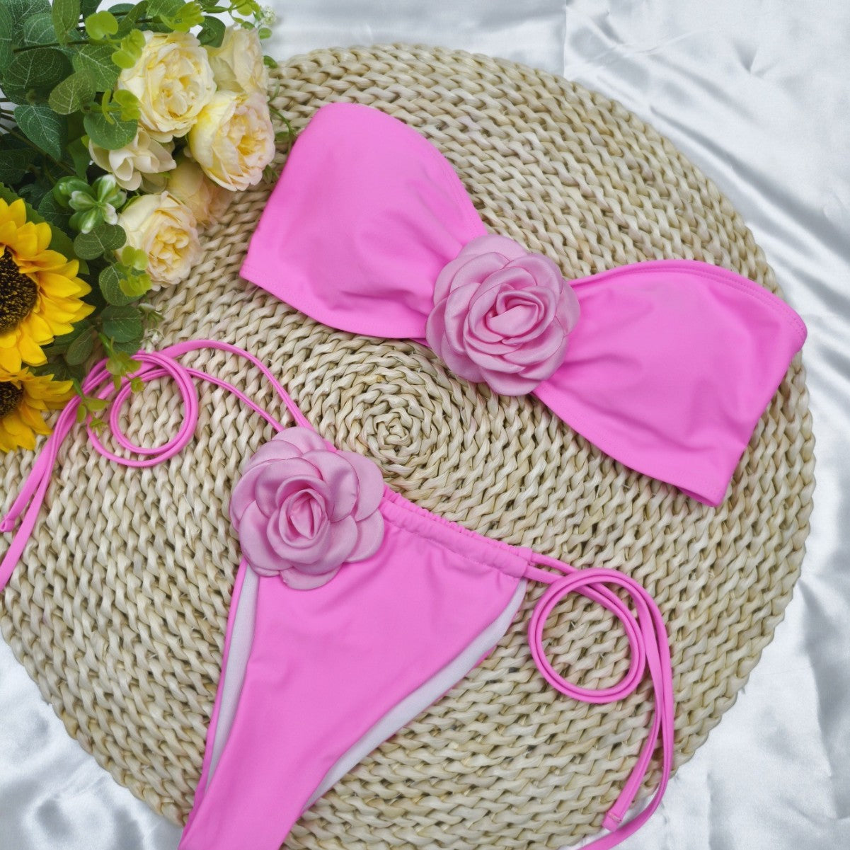 Fluido y fabuloso Bikini