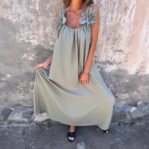 CM | Maxivestido de mujer - Corte relajado - Silueta fluida - Detalle floral en el hombro - Tejido suave