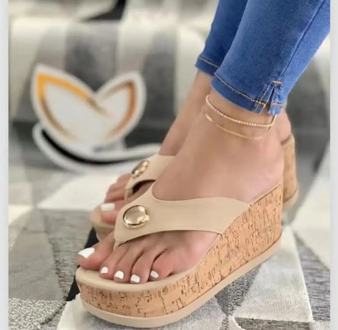 CM | Sandalias clásicas y aireadas
