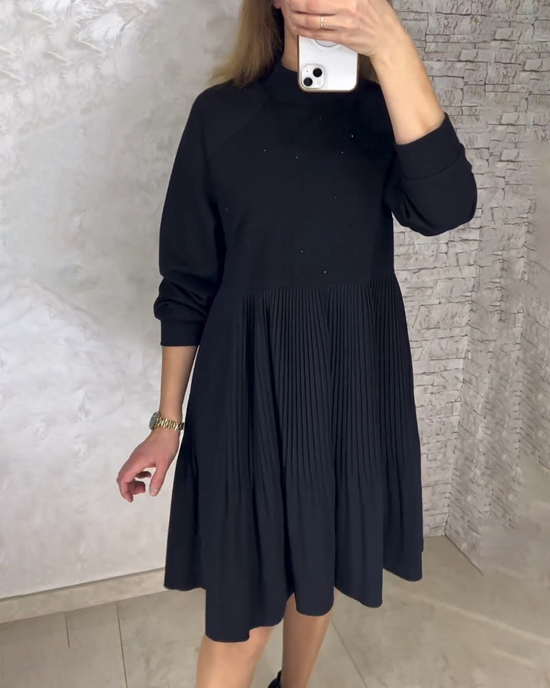 CM | Vestido unicolor con tacones altos