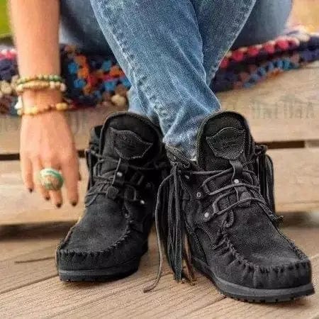 CM | Botines con cordones y puntera redonda
