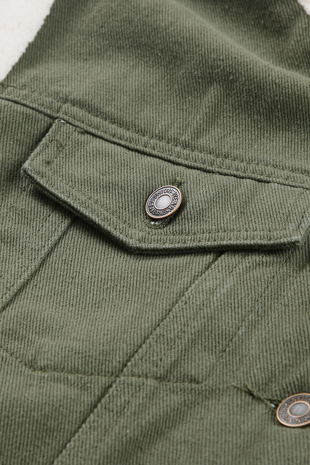 CM | Chaqueta de invierno sencilla y a la moda