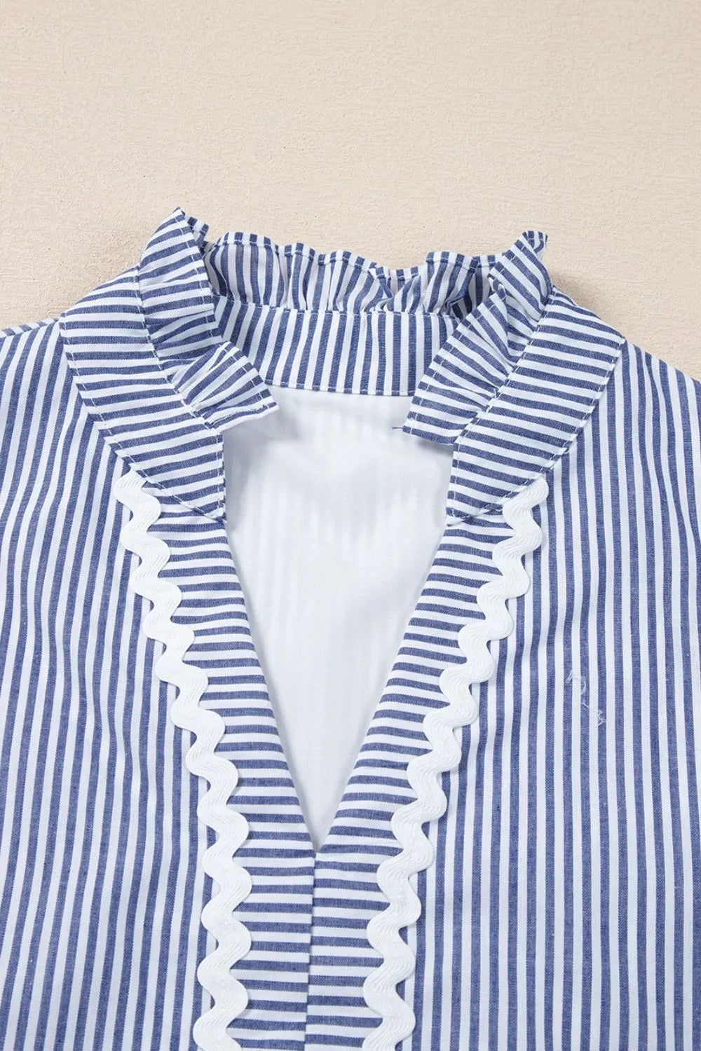 CM | Stripe Mini vestido sin mangas y con escote de pico