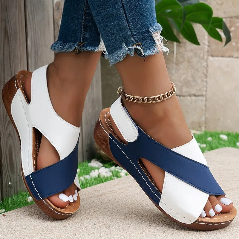 CM | Sandalias de cuña casuales con tiras cruzadas