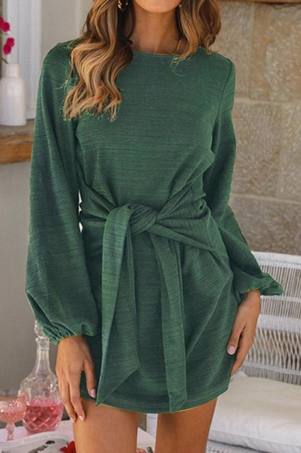 CM | Vestido monocolor de manga larga y cierre de cincha