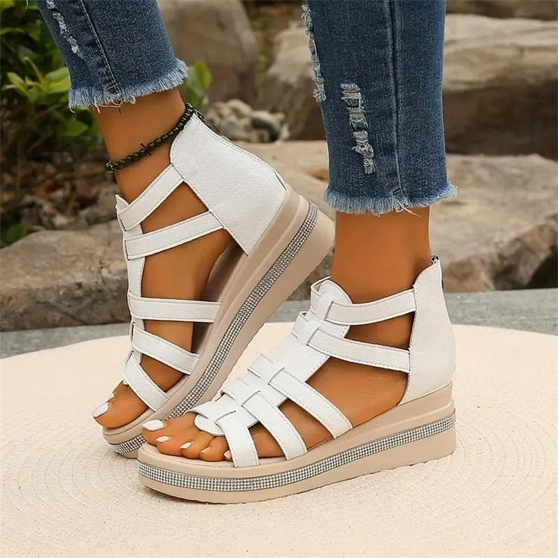 CM | Sandalias de cuña con strass