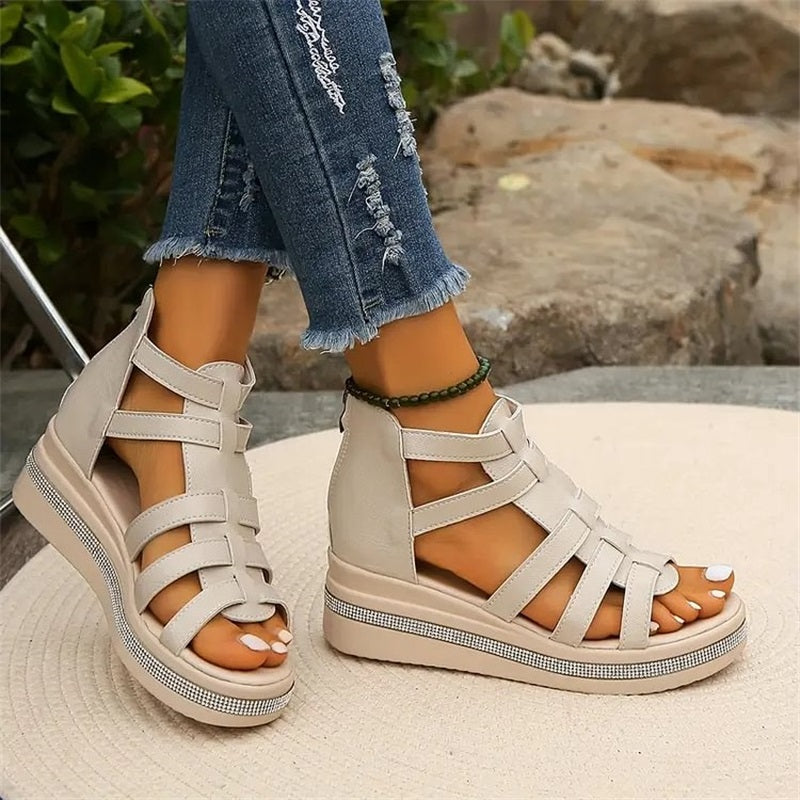 CM | Sandalias de cuña con strass