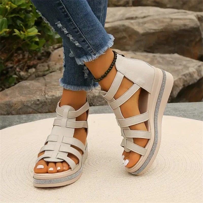 CM | Sandalias de cuña con strass
