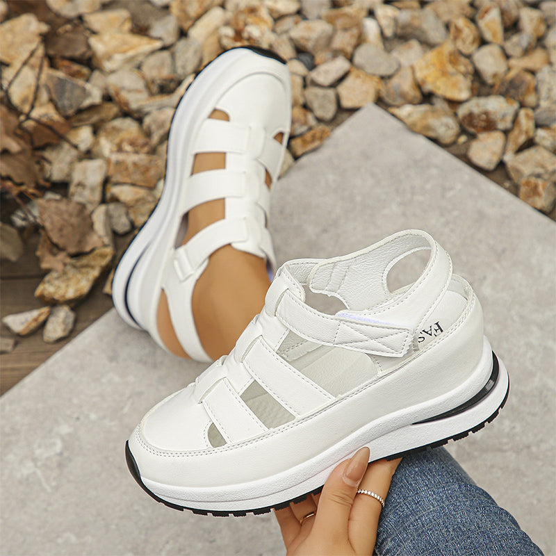 CM | Sandalias con puntera cerrada