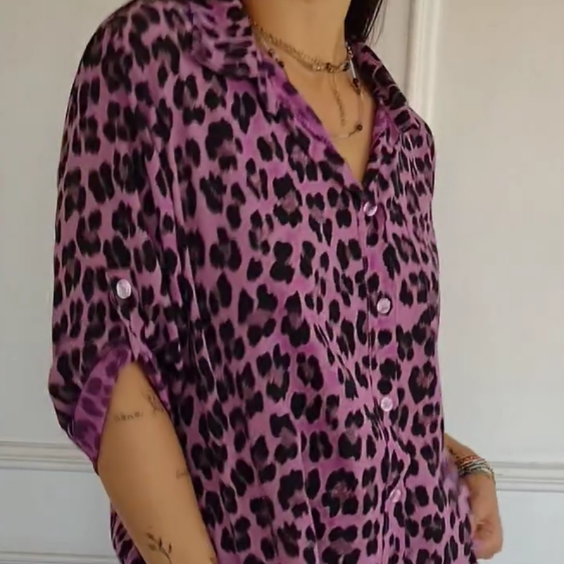 CM | Elegante blusa con estampado de leopardo
