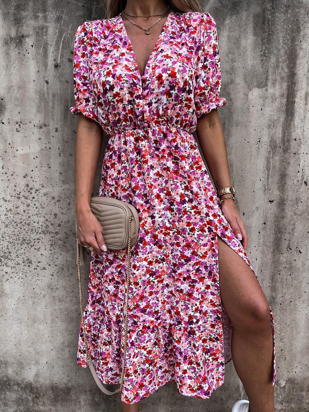 CM | Vestido largo con escote en V y estampado partido