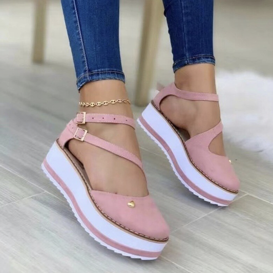 CM | Sandalias de cuña con plataforma chic