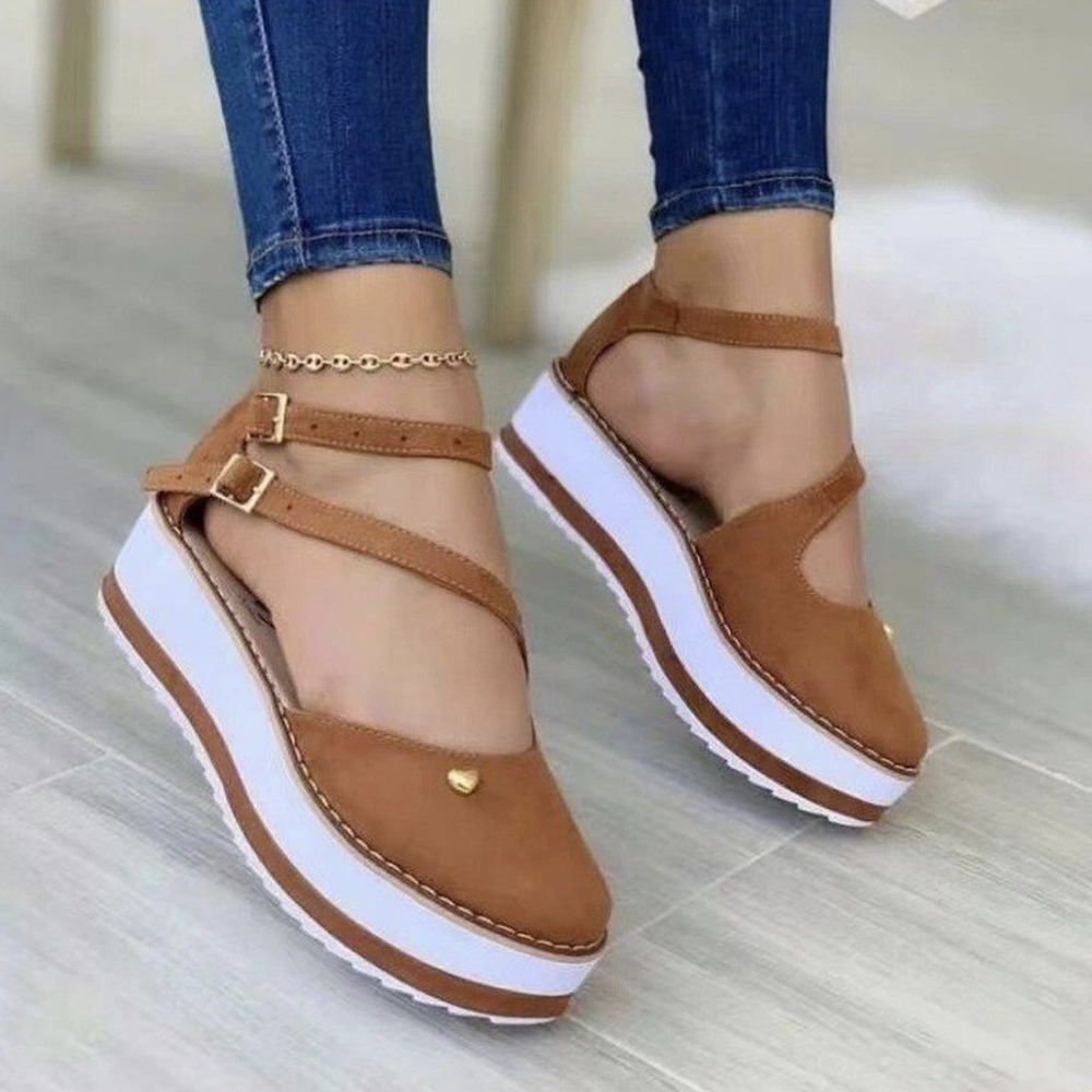 CM | Sandalias de cuña con plataforma chic