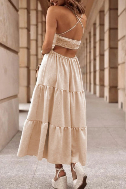 CM | Vestido cruzado en color avena con corpiño sin espalda y maxi vestido con capas
