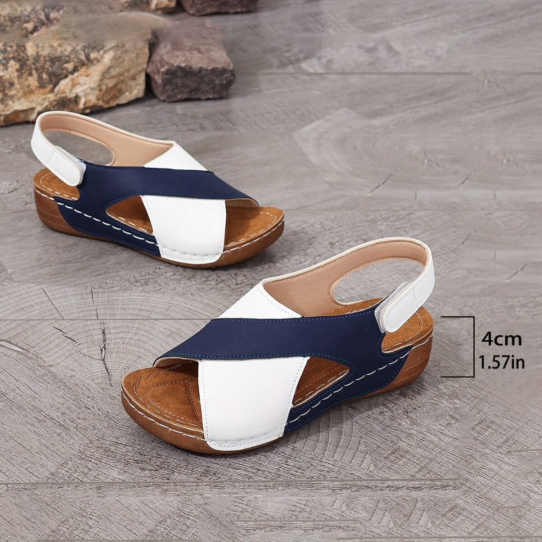 CM | Sandalias de cuña casuales con tiras cruzadas