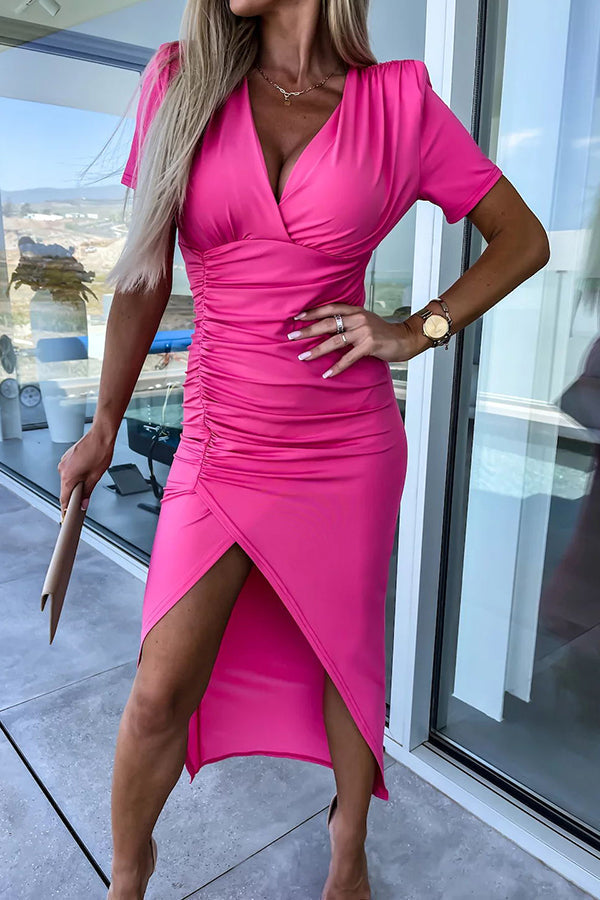 CM | Lucky To Have You Hombros acolchados Vestido midi fruncido con abertura