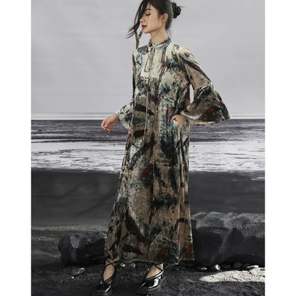 CM | Elegante vestido largo retro de terciopelo oscuro con botones de disco