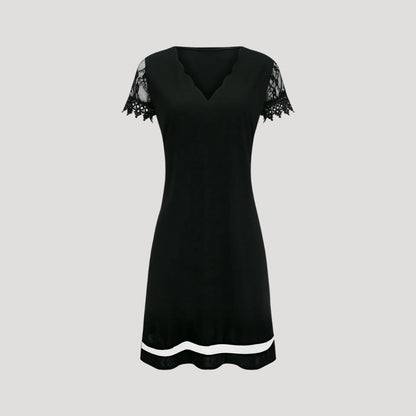 CM | Minivestido negro de mujer con mangas cortas de encaje
