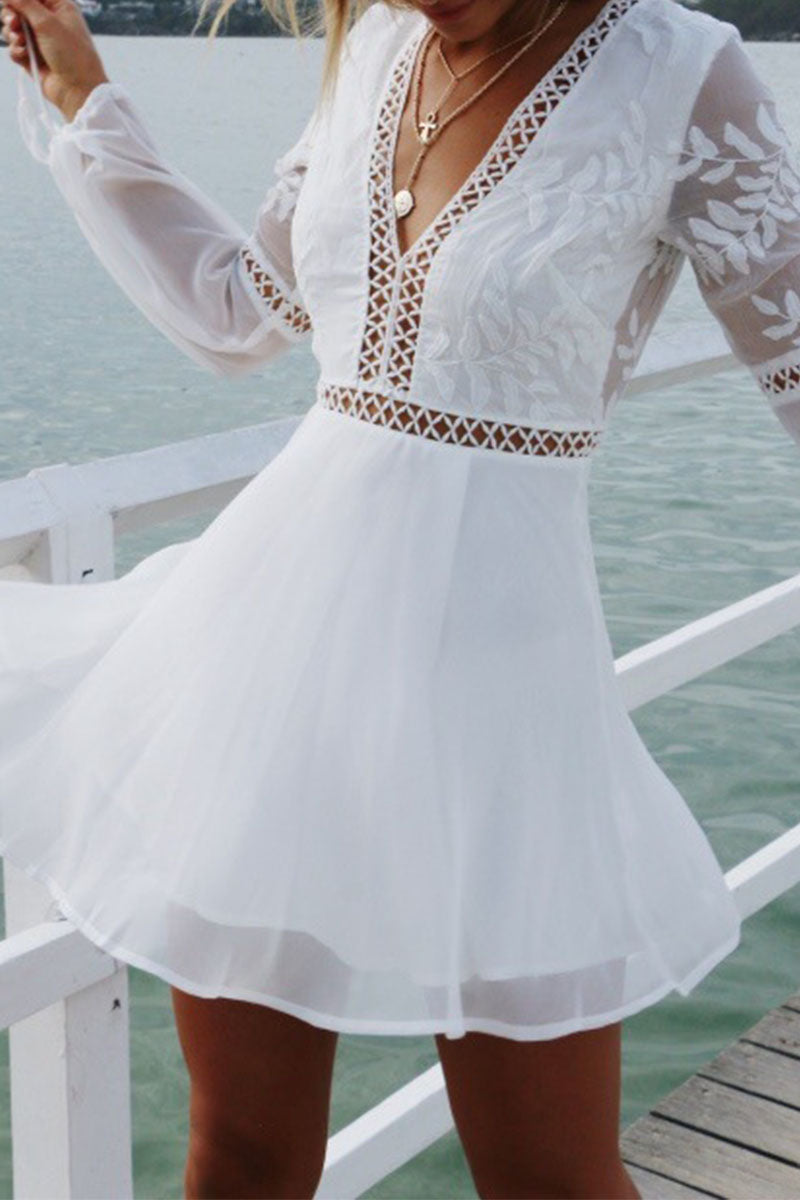 CM | Mini vestido de gasa y encaje