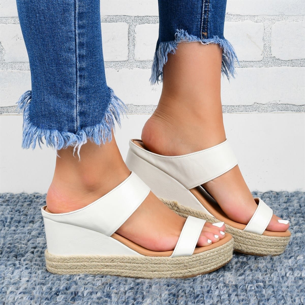 CM | Sandalias casuales de cuña alta con acabado de cáñamo