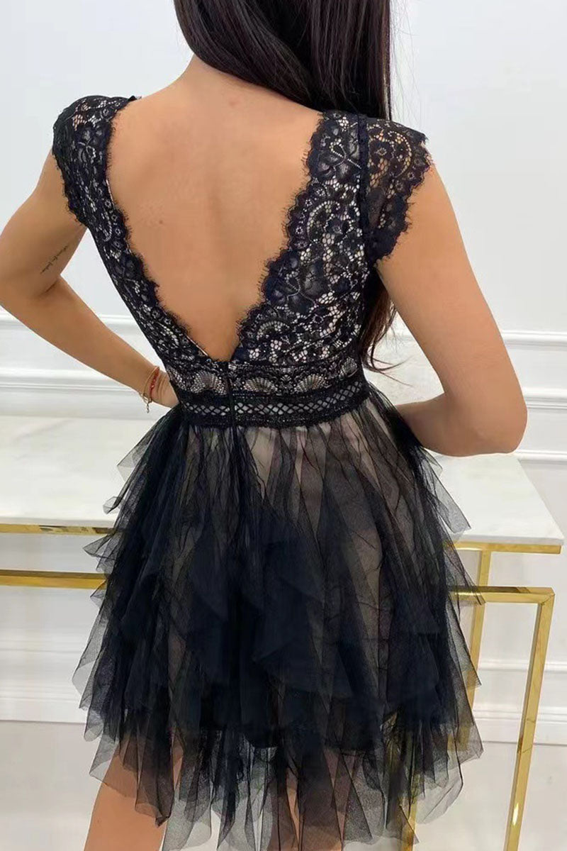 CM | Vestido corto de encaje y tul