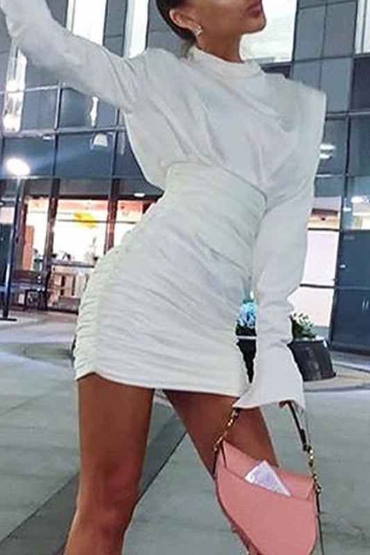 CM | Vestido corto drapeado de manga larga