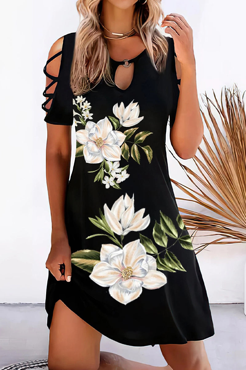 CM | Vestido corto con recortes y estampado de hojas