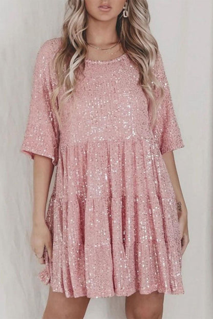 CM | Vestido corto de lentejuelas con volantes
